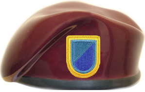 2nd Airborne Division Special Troops Battalion Combat Team Ceramic Beret with Flash 